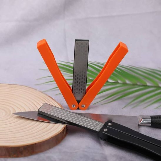 Aiguiseur de couteaux pliable