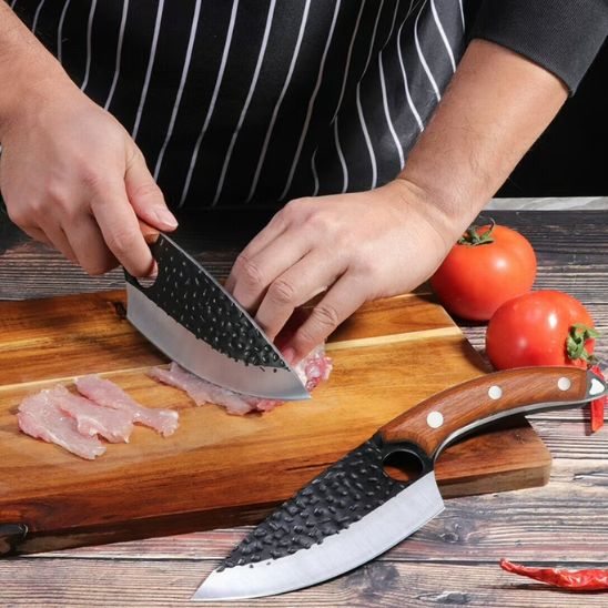Couteau de cuisine tranché fin et précis